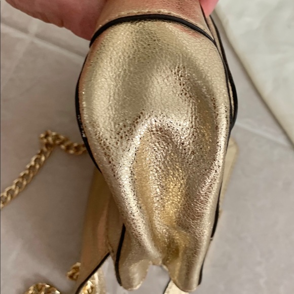 NEW CONDITION - MICHAEL KORS Shoulder/Crossbody Bag (Gold) - Picture 12 of 16